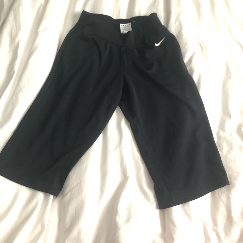 🔹5 for $25🔹 Nike Capris